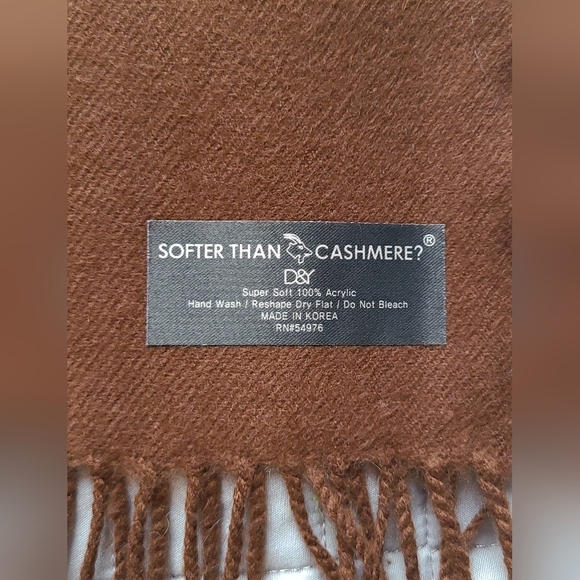 D&Y Scarf Softer Than Cashmere Chocolate Brown SO soft! - Picture 3 of 4